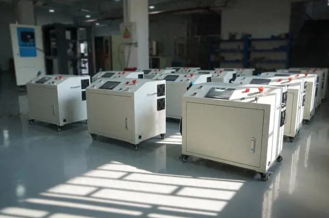 專業(yè)試驗(yàn)機(jī)：材料性能的“精密裁判”